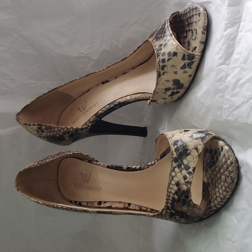 Open Toe Pumps-Neutral Snake Skin Print
